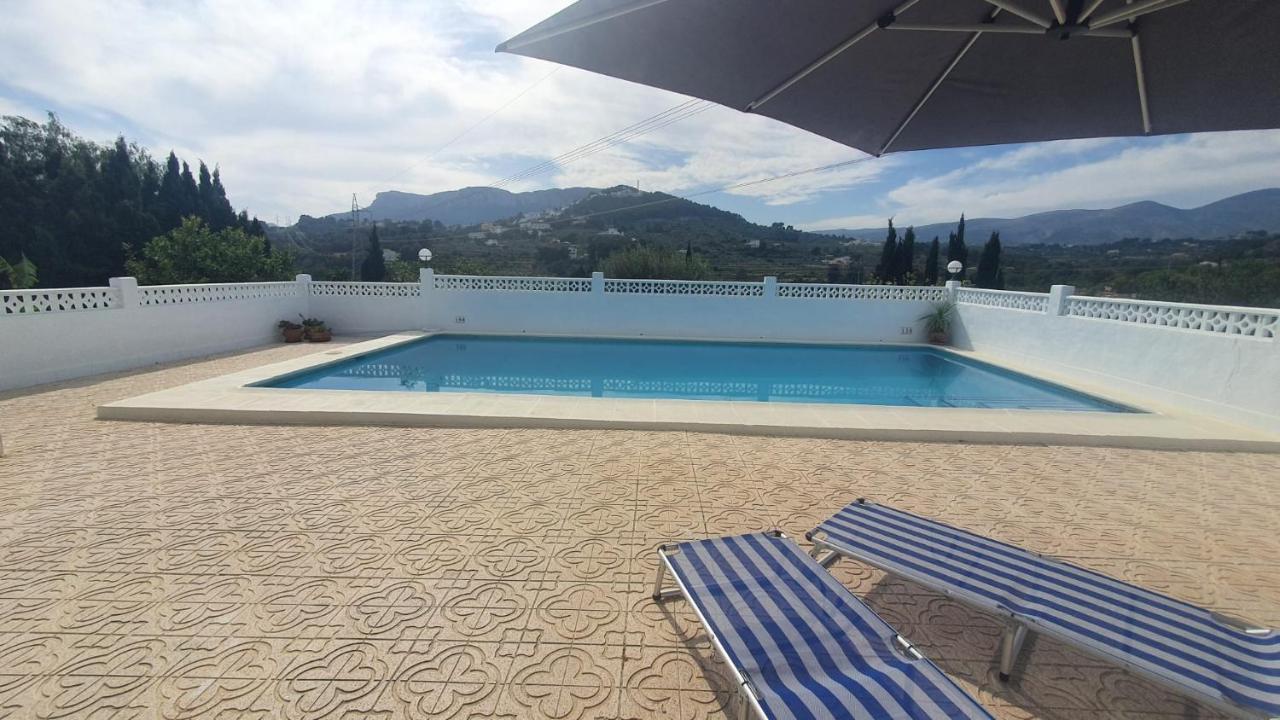 Cheerful 2-Bedroom Villa With Private Pool Κάλπε Εξωτερικό φωτογραφία